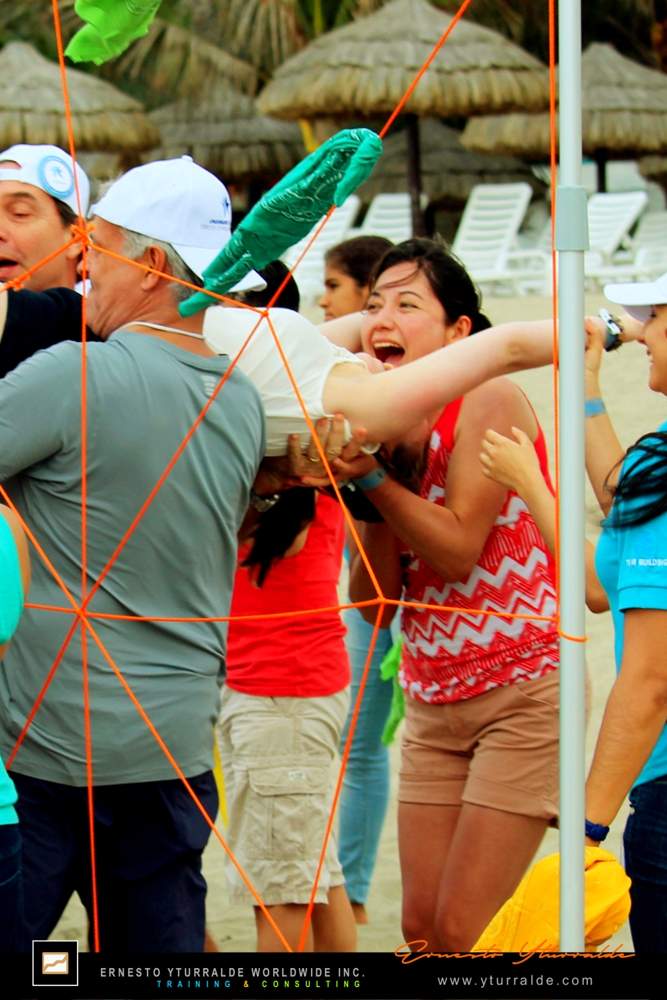 Quito Team Building, programas corporativos online y full-day para desarrollar las nuevas habilidades de tus equipos de trabajo remotos frente a los cambios