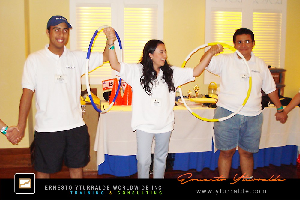 Quito Talleres Vivenciales con Dinámicas de Grupos, Team Bonding, Team Building, Talleres de Cuerdas, Team Building Corporativo
